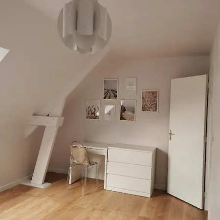 Hébergement de vacances Maison Design Entre Paris, Deauville Et Rouen *